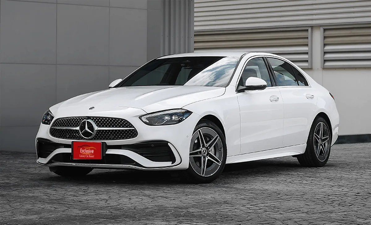 ราคาถูก หรู Mercedes-Benz C-class สีขาว