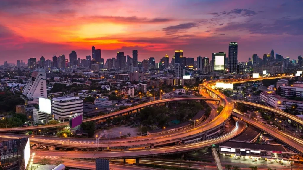 เช่ารถกรุงเทพ ขับไปบนเส้นทางของกรุงเทพ