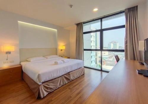 โรงแรมเอบีน่า เฮาส์